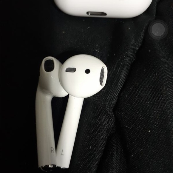 Apple AirPods